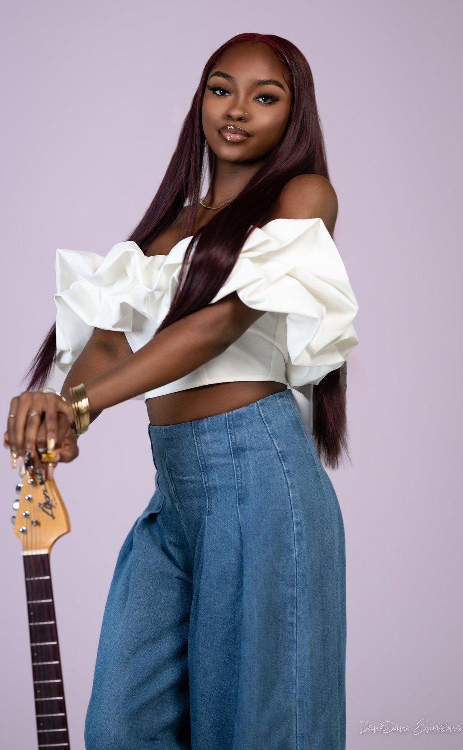 carousel-hero-element image-2