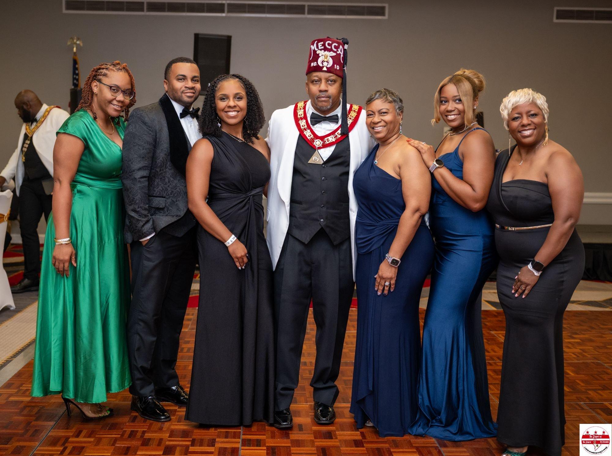 carousel-hero-element image-1