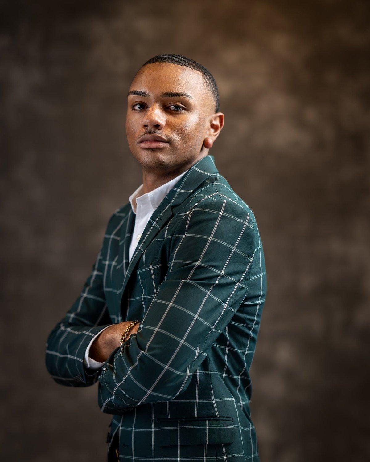 carousel-hero-element image-1